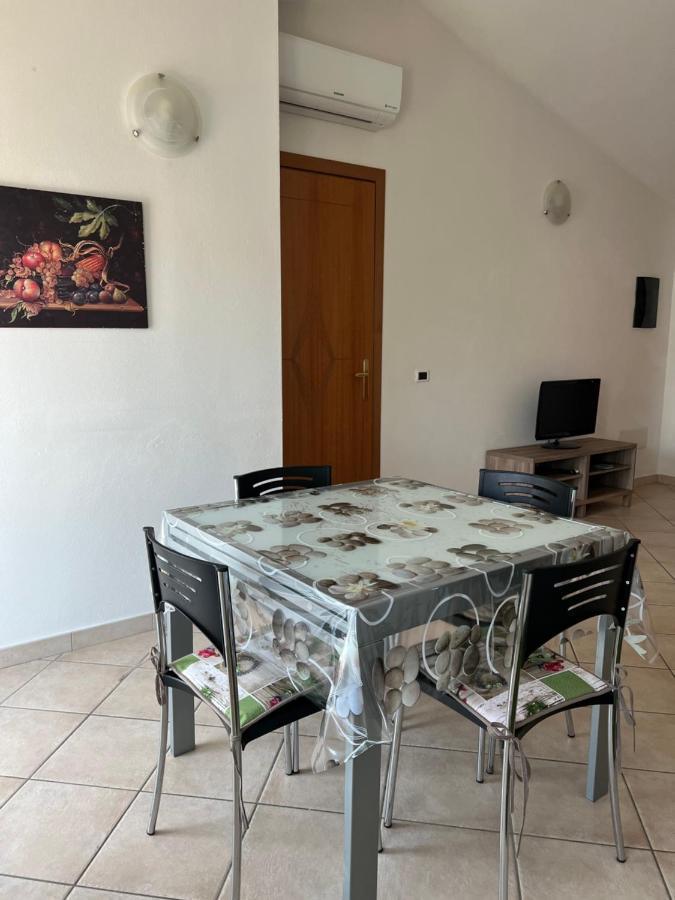 Ferienwohnung A Casa Di Olivia Girasole Exterior foto